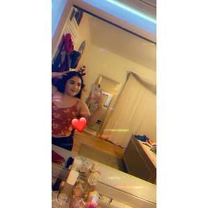 Meet your Posher, Angela